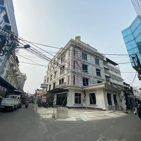 Ghurfati Hotel Wedana จาการ์ตา ภายนอก รูปภาพ
