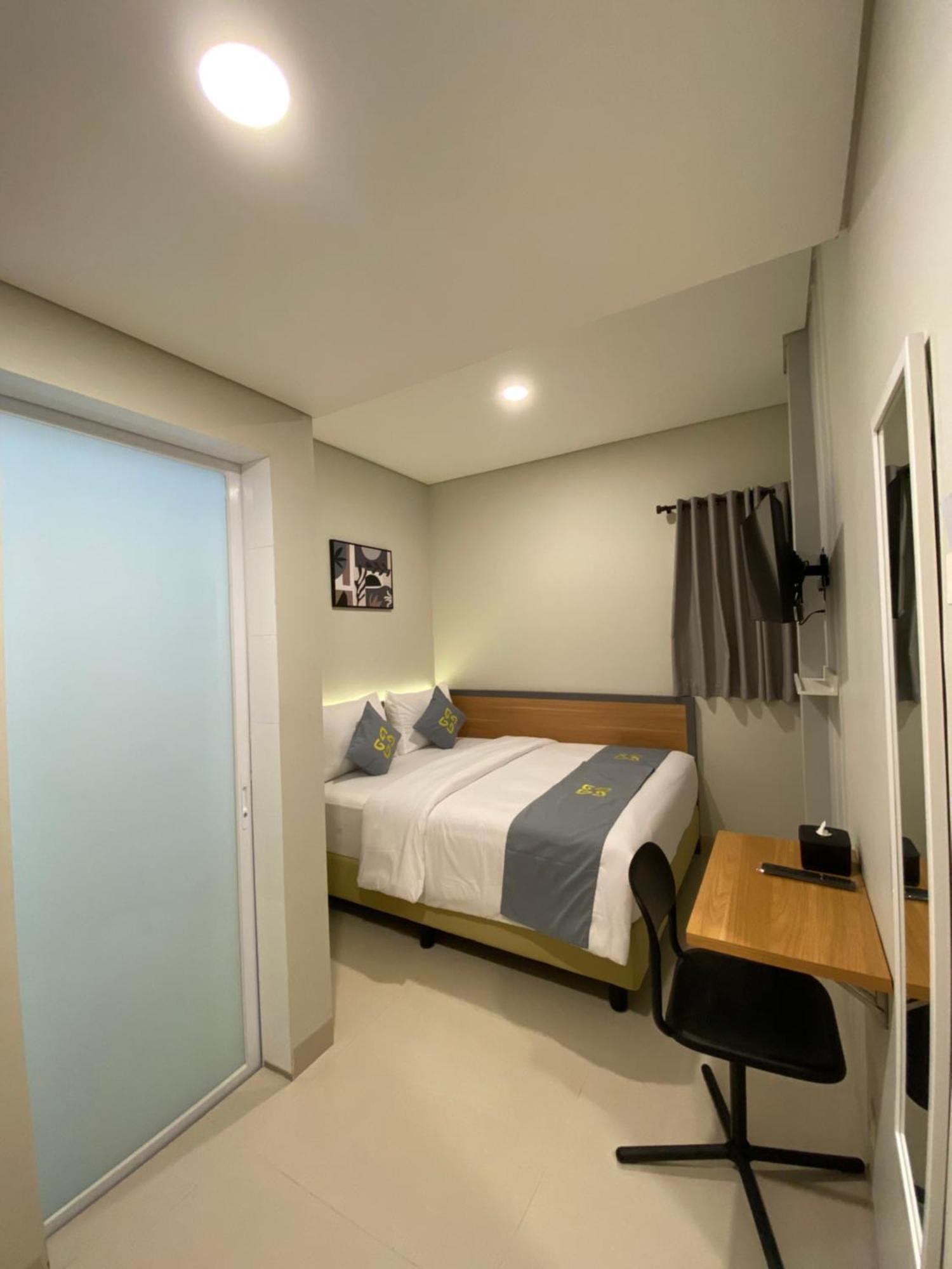 Ghurfati Hotel Wedana จาการ์ตา ภายนอก รูปภาพ