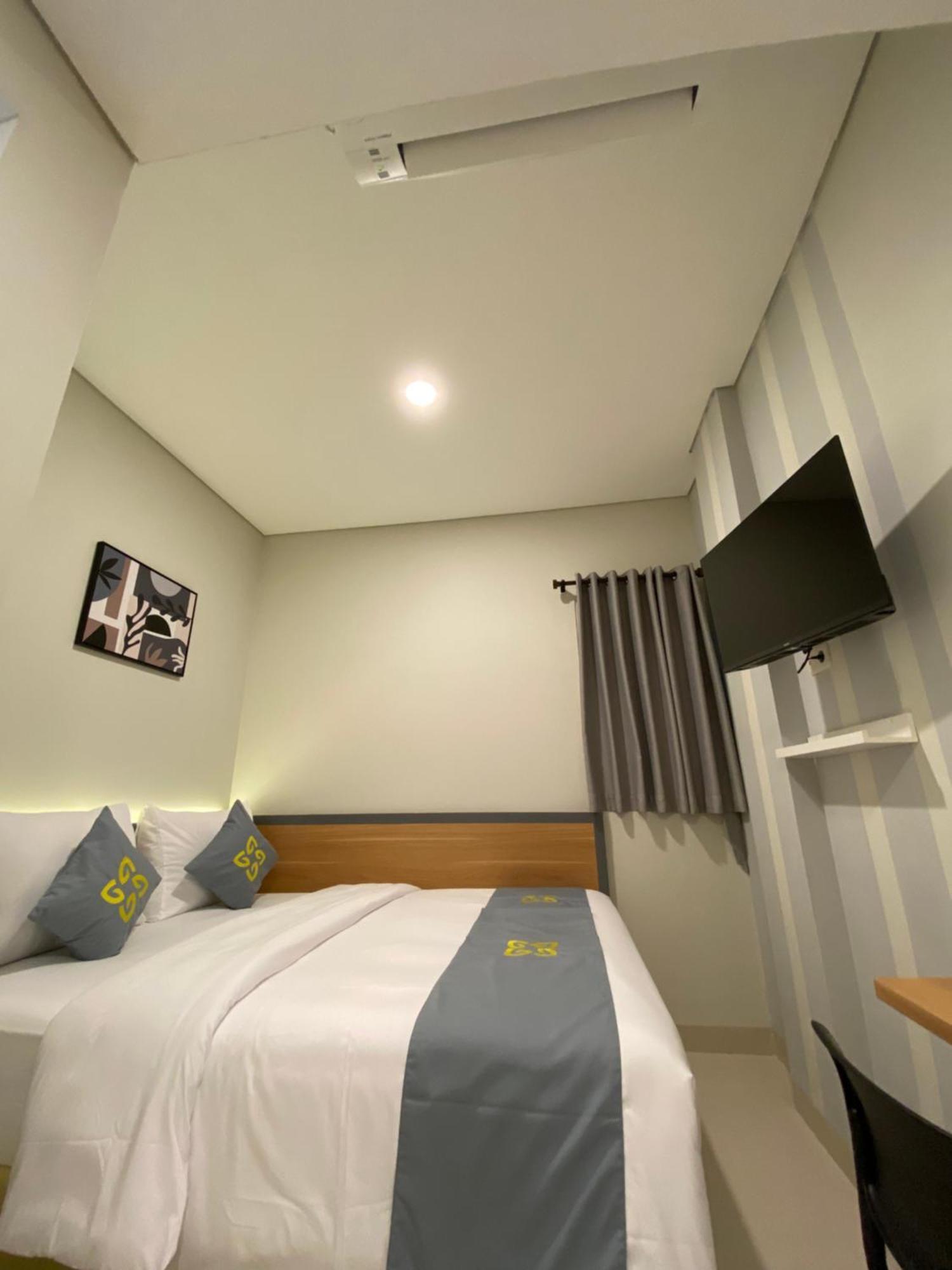 Ghurfati Hotel Wedana จาการ์ตา ภายนอก รูปภาพ