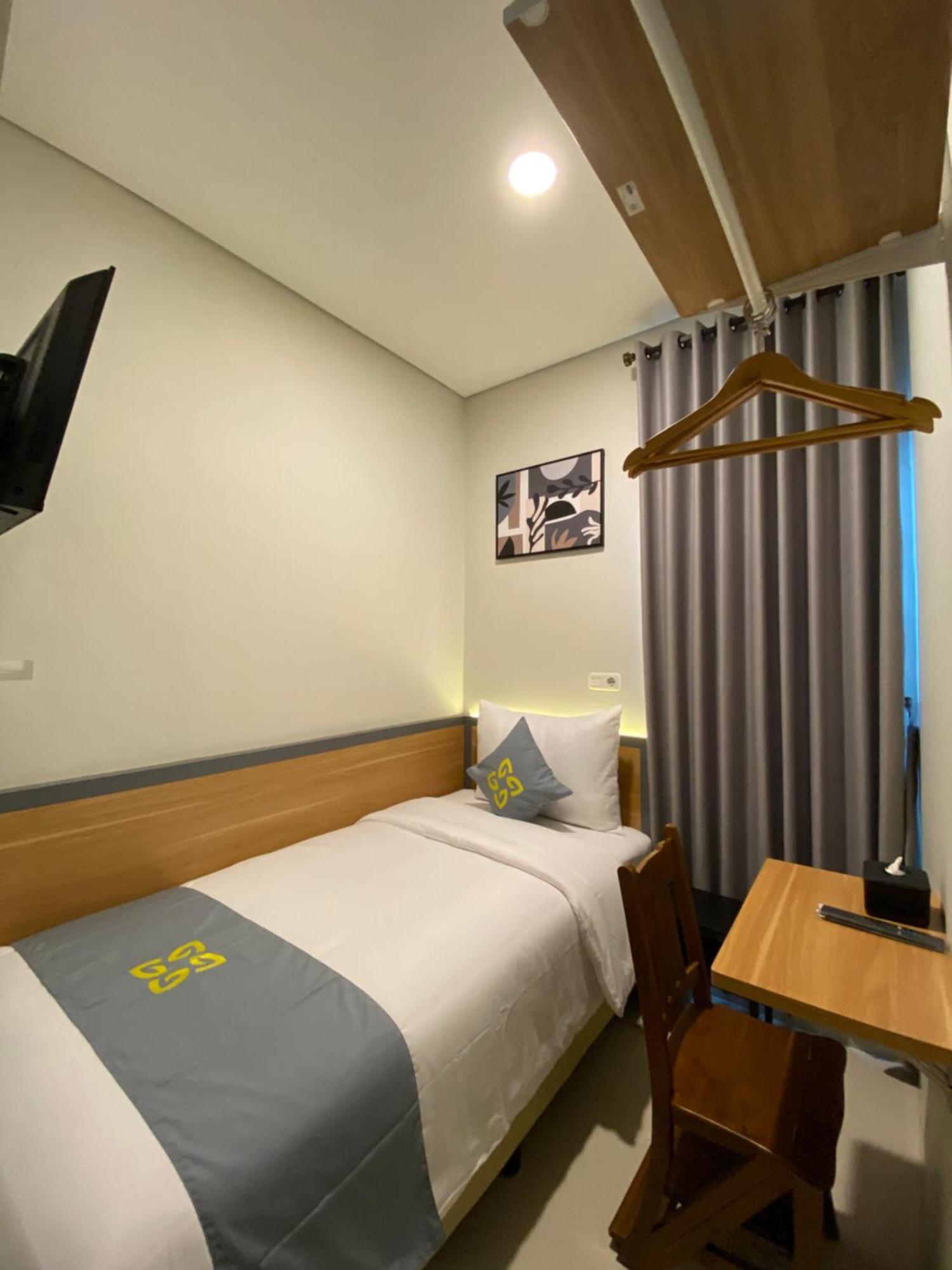 Ghurfati Hotel Wedana จาการ์ตา ภายนอก รูปภาพ
